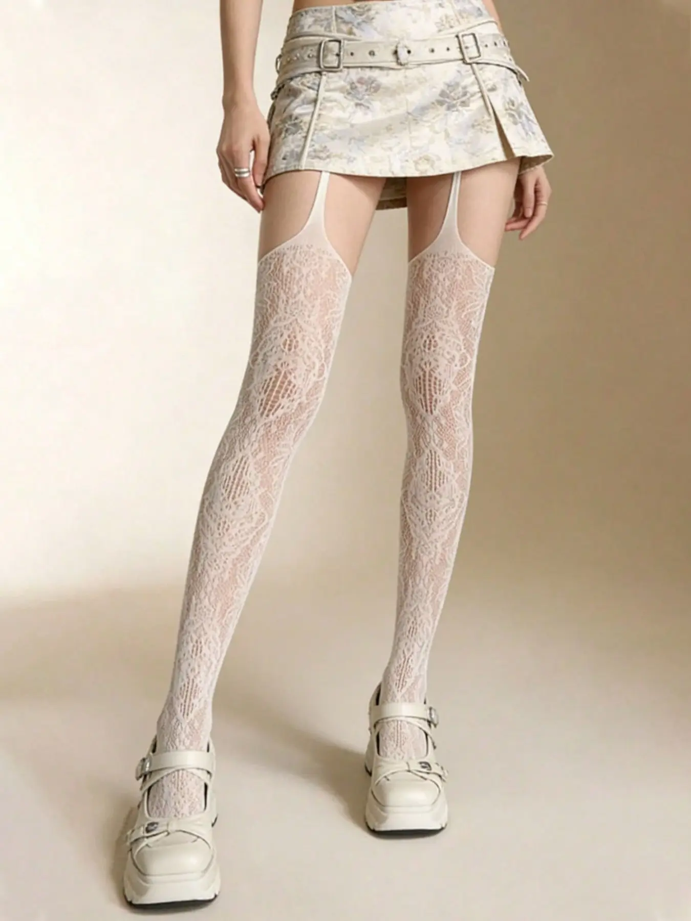 3 Pairs Floral Strappy Fishnet - огляд і ціна Good Floral & Wedding Decor Supply