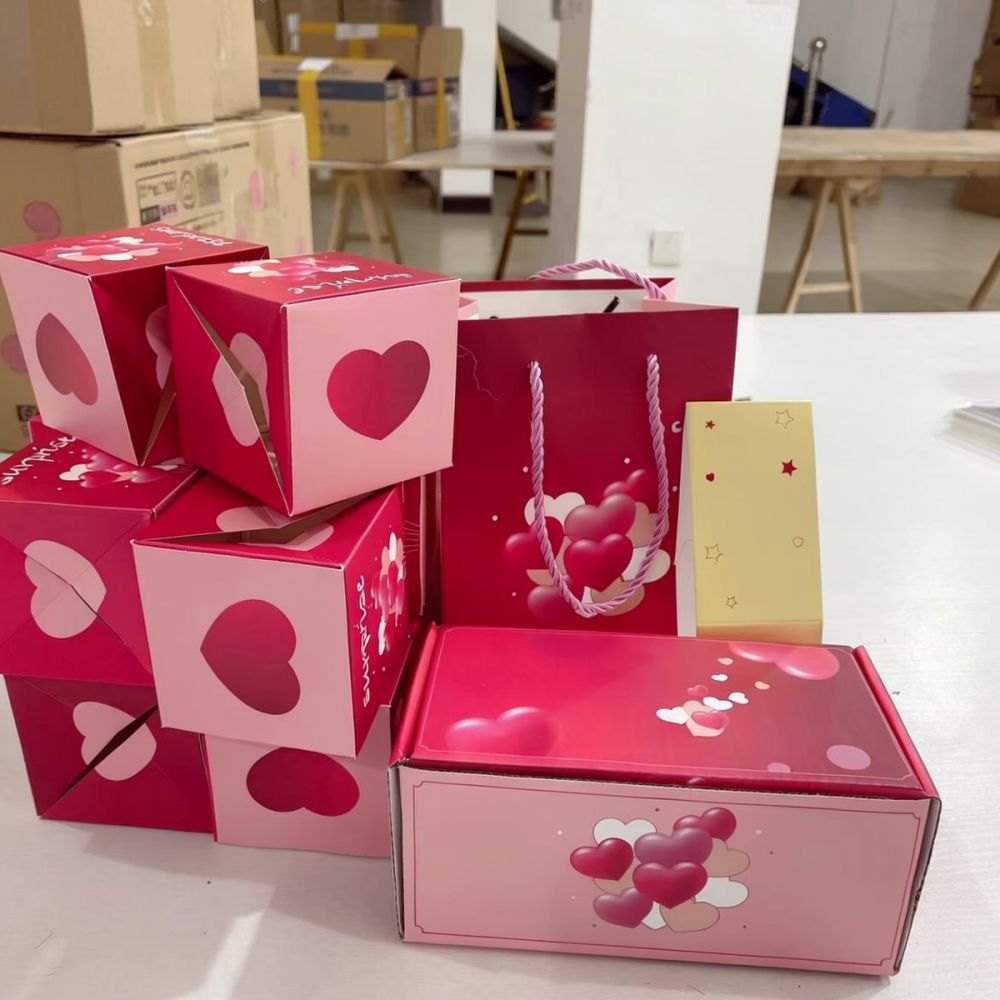 Creative Bouncing Red Envelope - огляд і ціна Wedding Envelopes